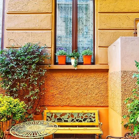 And Porta Venezia Bed & Breakfast 4*